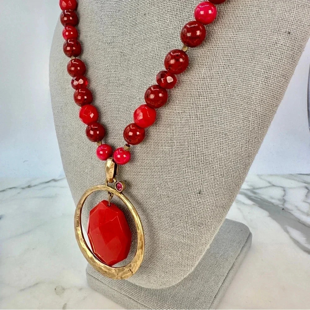 Chico’s Statement Pendant Necklace Signed Red Pink and Burgundy Gold-ton… - Picture 6 of 11